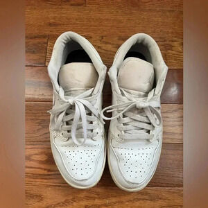 Nike Air Jordan 1 Retro Low Triple White Sz 8.5 Sneakers Shoes.